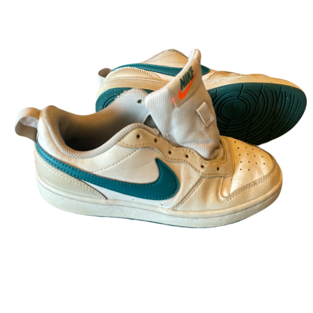 Nike Court Borough Low 4.5  no laces